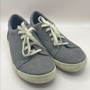 Gray Canvas Sneakers with White Laces